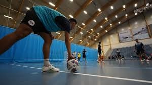 [NBA-湖人] 湖人91-107马刺！东契奇谈詹姆斯承认一事实