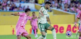 什么是麻将里的“门前清”？解析不吃不碰背后的隐忍与厚积薄发。（麻将中的“门前清”是什么？解读不吃不碰的克制与厚积薄发）